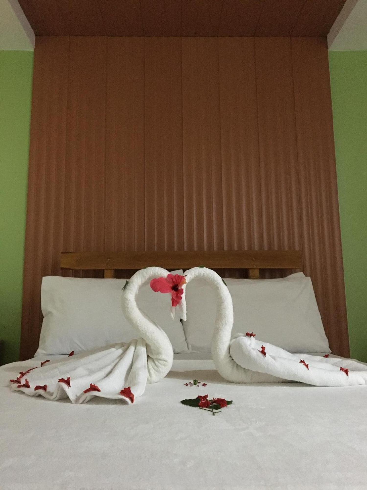 Gbu Loboc River Guesthouse Exterior foto